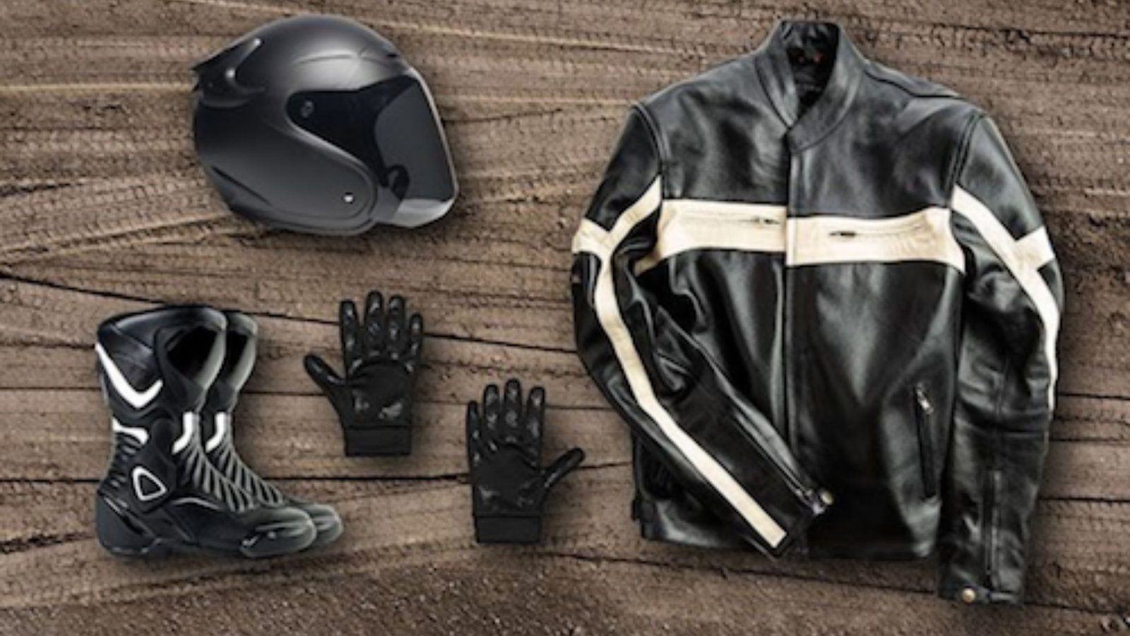 Essential Gear For Safe Motorcycle Riding Trips