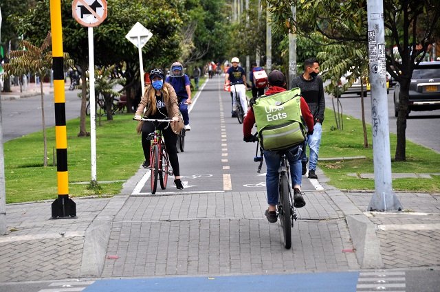 How to Bike Safely in Traffic